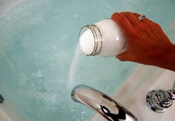 Take a hot soda bath to increase penis size