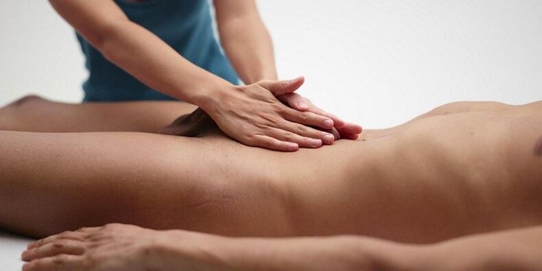 It is best to ask an experienced professional to perform massage to enlarge the penis. 
